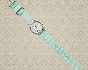 Vintage Ladies Timex Indiglo Weekender Mint Green Quartz Wrist Watch, New Battery
