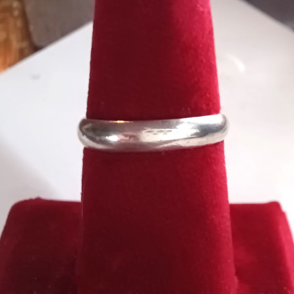 Vintage Simply Sweet Sterling Silver Band Ring, Wedding Band Size 7