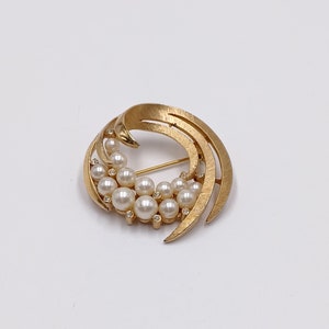 Vintage Singed Trifari Gold Tone, Faux Pearls and Rhinestones Mid Century Brooch