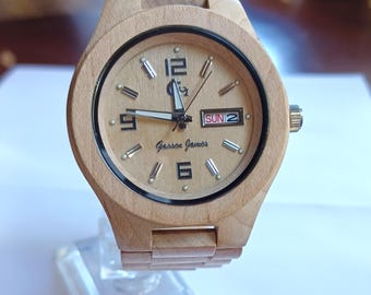 Vintage Gassen James Natural Light Wood Unisex Wrist Watch, New Battery