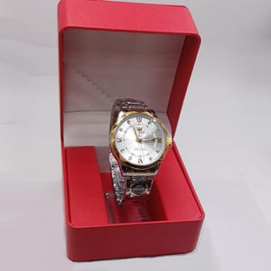Men's OLEVS Two Tone Pristine Business Metal Link Fashion Date Watch, Unworn New Battery