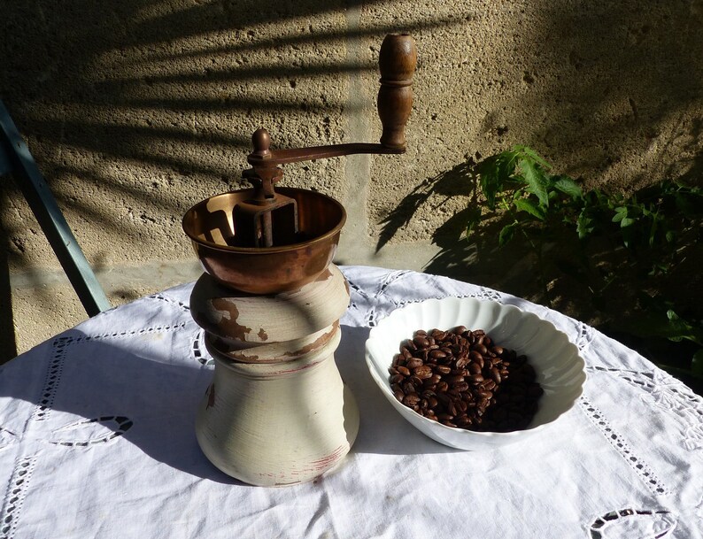 Shabby Chic Coffee Grinder Vintage French Coffee Grinder French Country Kitchen French Coffee Mill Wood /& Brass Coffee Grinder