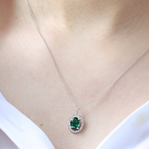 Oval cut Emerald Art deco Diamond halo necklace, Green Emerald , gold necklace, Emerald jewelry, May birthstone, Emerald pendant