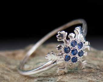 Gleaming Sapphire Snowflake ring