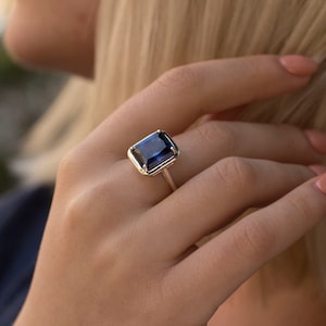 Blue Sapphire ring - Sapphire Band - Vintage - rectangle - Deep Blue - 14 or 18 Karat Gold - Free Shipping