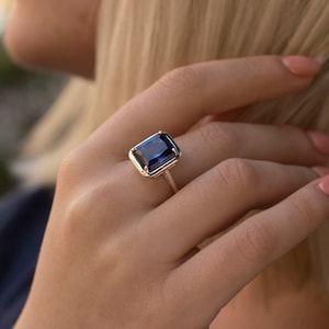Blue sapphire square ring clearance