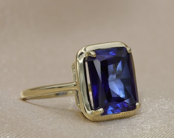 Solitaire Blue Sapphire ring