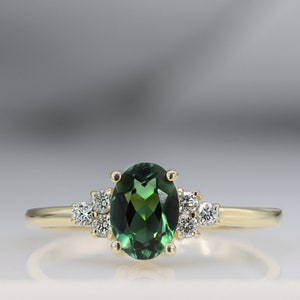 Teal Sapphire ring, Sapphire and Diamond ring, engagement ring, unique ring, unique engagement, sapphire  engagement ring