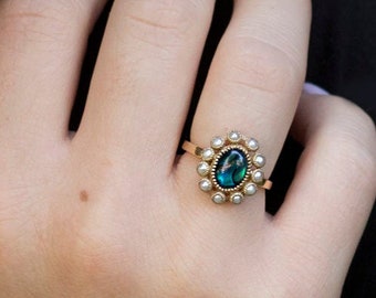 Antique Victorian Gold Ring - Flower Ring - Pearl ring - Abalone - 1800s - Victorian pearl ring - rare ring - estate ring - gothic ring