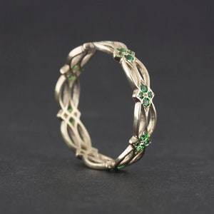 Celtic Ring - Eternity Ring - Emerald Ring - green stones ring - Gold Ring - pattern - victorian - gothic