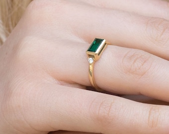 Baguette Emerald and Diamond ring, Baguette Emerald, round Diamonds. dainty ring, Green Gemstone.