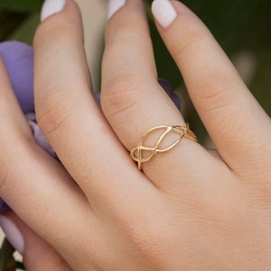 Statement ring, Gold infinity ring, swirling ring, 14K Gold ring, unique ring, minimalist ring, gold ring, vintage ring, dainty ring