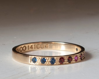 Half eternity ring with custom engraving - 14 Karat Gold - 18 Karat Gold - 9 Karat Gold -  engraved