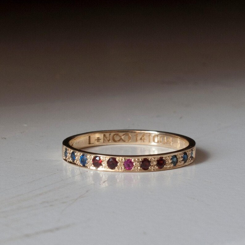 Half eternity ring with custom engraving - 14 Karat Gold - 18 Karat Gold - 9 Karat Gold - engraved image 2