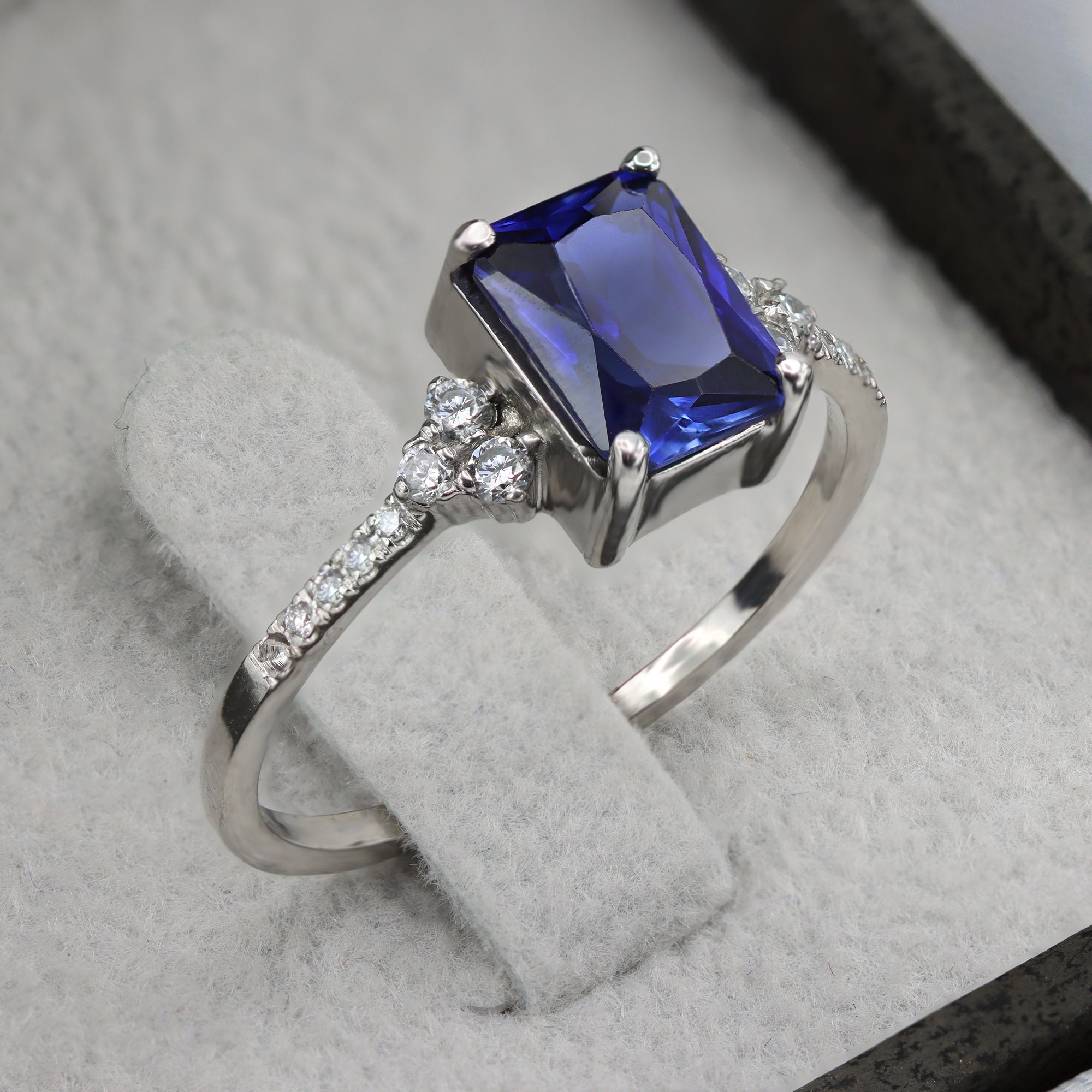 Sapphire Diamond Ring, Sapphire Ring, Diamond Ring, Engagement Ring ...