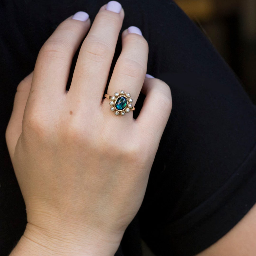 Ideaal Mooie jurk Denemarken Victorian Ring Antique Ring Flower Ring Pearl Ring - Etsy