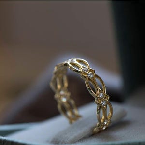 Celtic Ring - Eternity Ring - diamond Ring - white - ring - Gold Ring - - texture - pattern - luck - gothic - diamond ring image 4