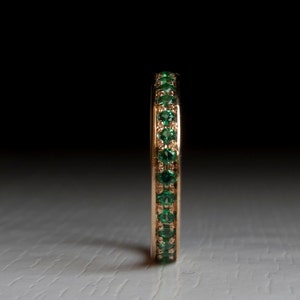 Emerald Eternity ring image 3