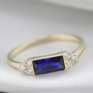 Sapphire and Diamond ring - Gold ring - Sapphire Baguette - Blue Sapphire - Diamond ring
