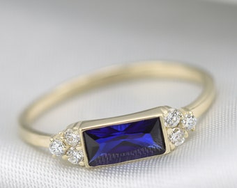 Sapphire and Diamond ring - Gold ring - Sapphire Baguette - Blue Sapphire - Diamond ring