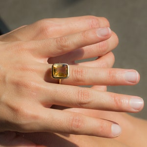 Citrine Solitaire ring , Yellow citrine ring, Citrine jewelry, Yellow gemstone ring, 14K Gold, 18K Gold 画像 7