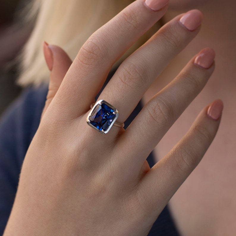 Solitaire Blue Sapphire ring image 4