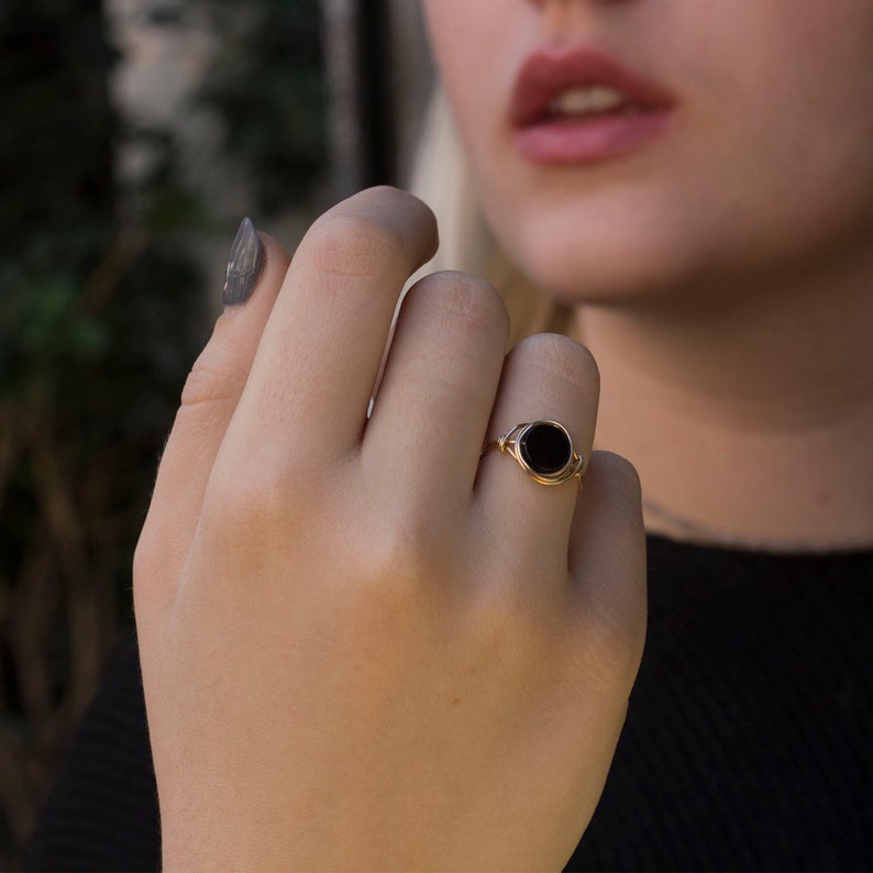 Black Onyx Knot ring, Handmade ring, Onyx ring, wire wrapped ring image 3