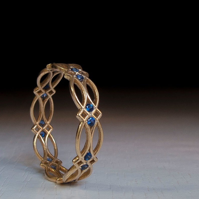 Eternity Ring Eternity Ring Saphir Ring Blauer Edelstein Ring Gold Ring etwas Blau Gothic Geschenk etwas blau Versprechen Bild 1