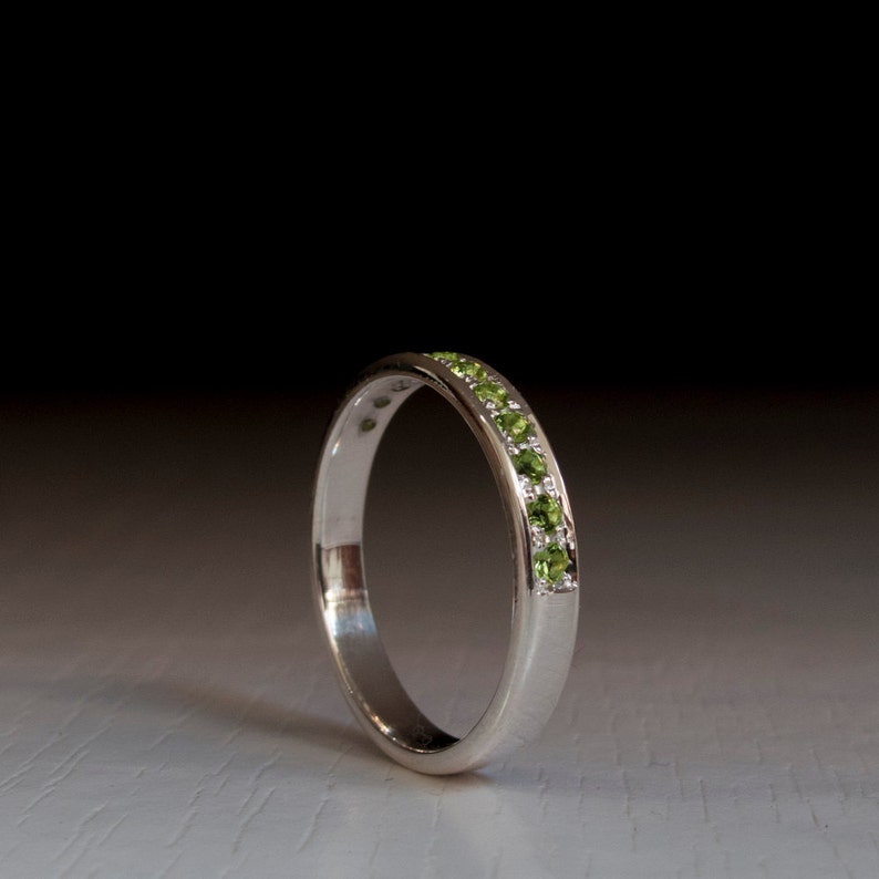 Half Eternity Silver Ring peridot Green stone pale Green White Gold image 3