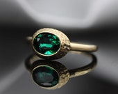 Chatham Emerald hammered ring, 14K Gold ring, Vintage ring, Solitaire ring, Emerald, Chatham Emerald