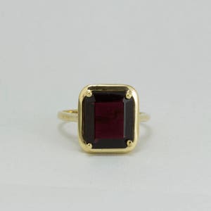 Solitaire Red Garnet ring image 5