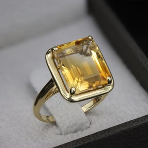 Citrine Solitaire ring , Yellow citrine ring, Citrine jewelry, Yellow gemstone ring, 14K Gold, 18K Gold 画像 4