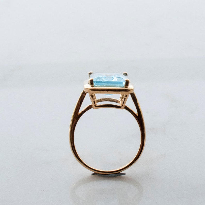 Blue Topaz Gold Ring Square stone Swiss Blue Topaz Blue gemstone Prong setting Rectangular ring Statement ring something blue image 4