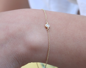 Dainty Diamond bracelet, single diamond bracelet, dainty gold bracelet, everyday bracelet, diamond bracelet, minimalist bracelet