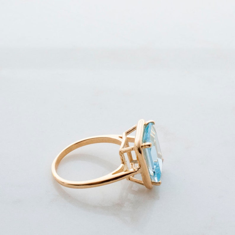 Blue Topaz Gold Ring Square stone Swiss Blue Topaz Blue gemstone Prong setting Rectangular ring Statement ring something blue image 3