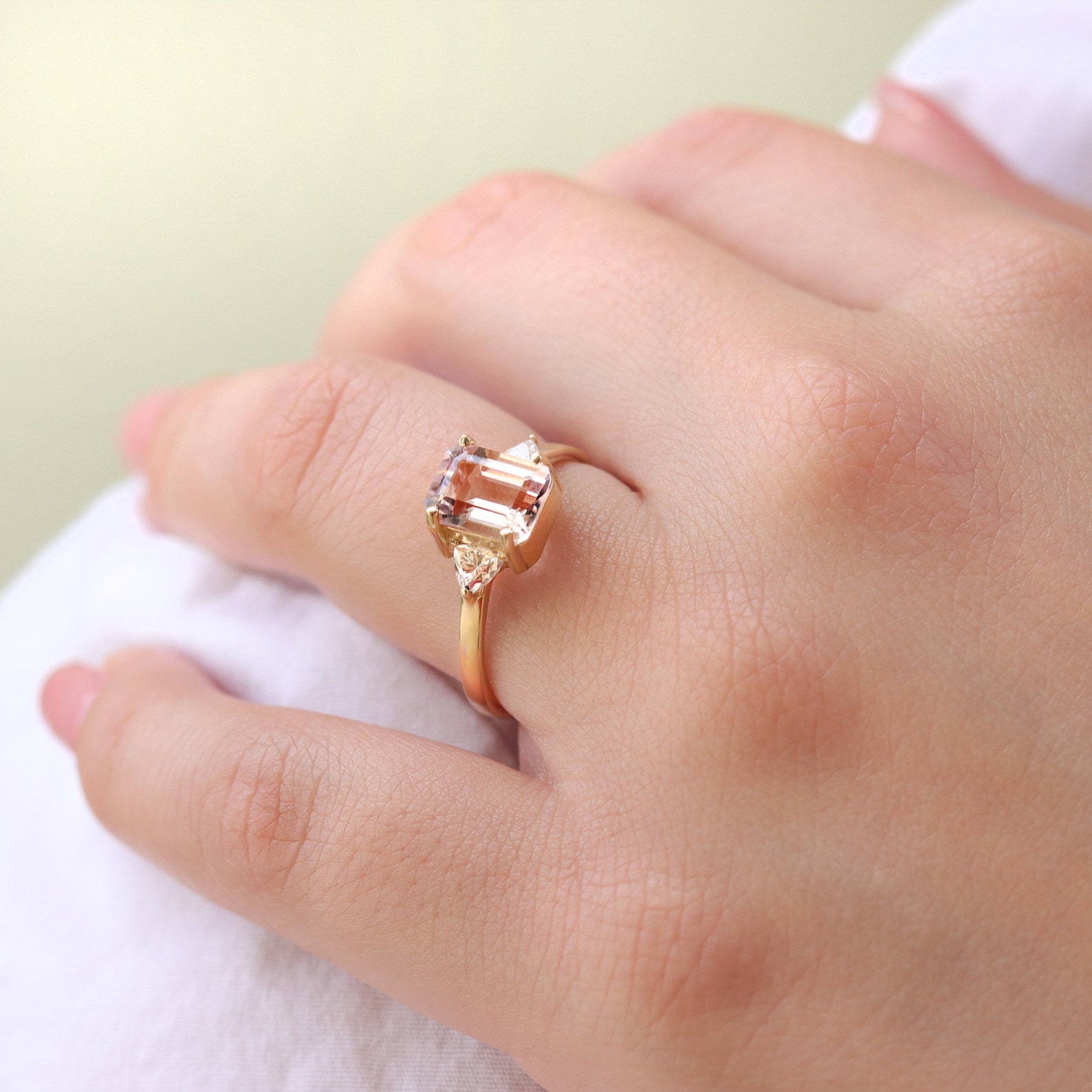 Morganite Gold Ring With a Pair of Trillion Cut Moissanites - Etsy