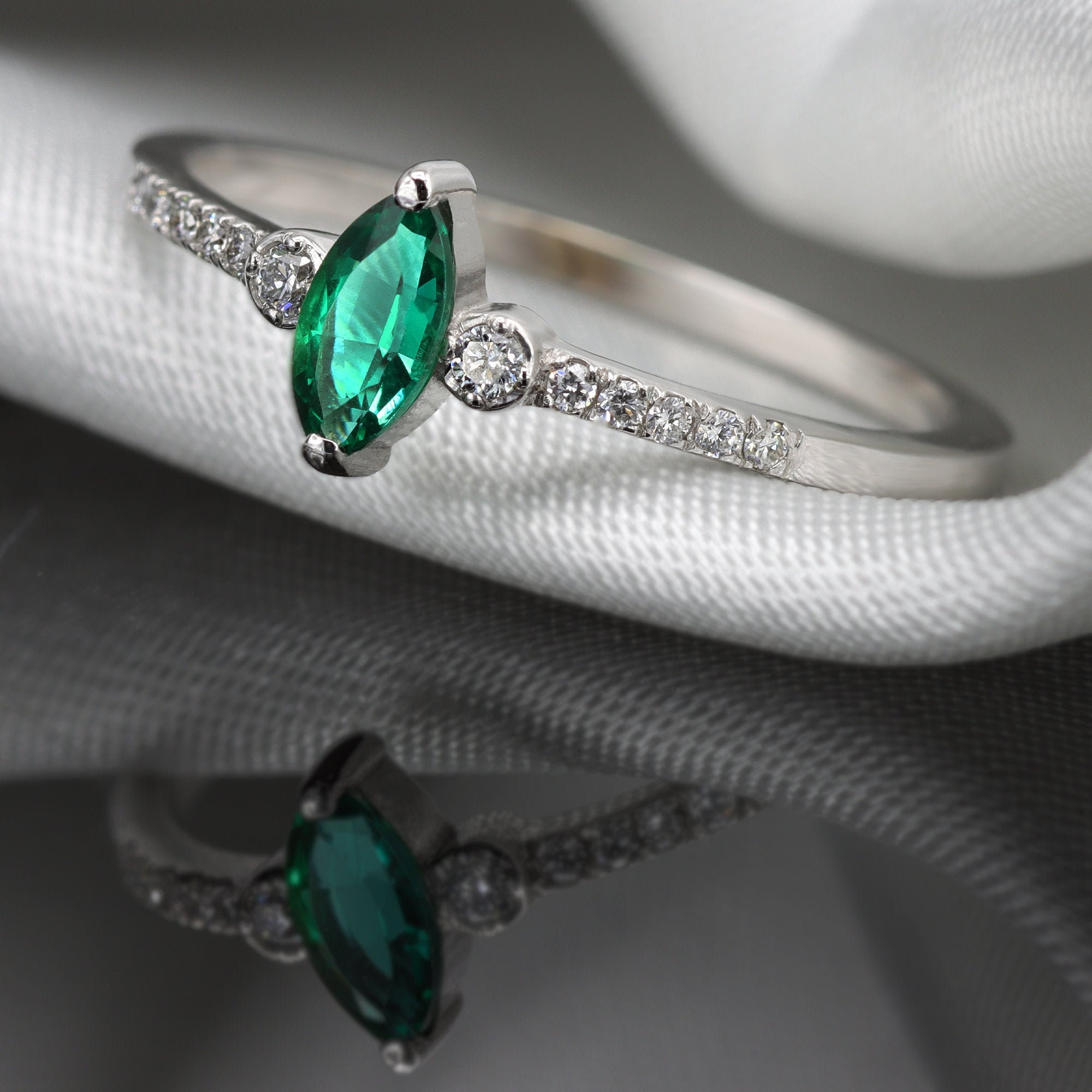 Emerald Diamond ring Marquise cut gemstone ring vintage | Etsy