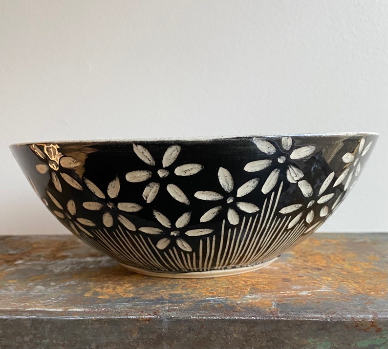 Black and white pottery bowl pottery bowl with flowers | Etsy