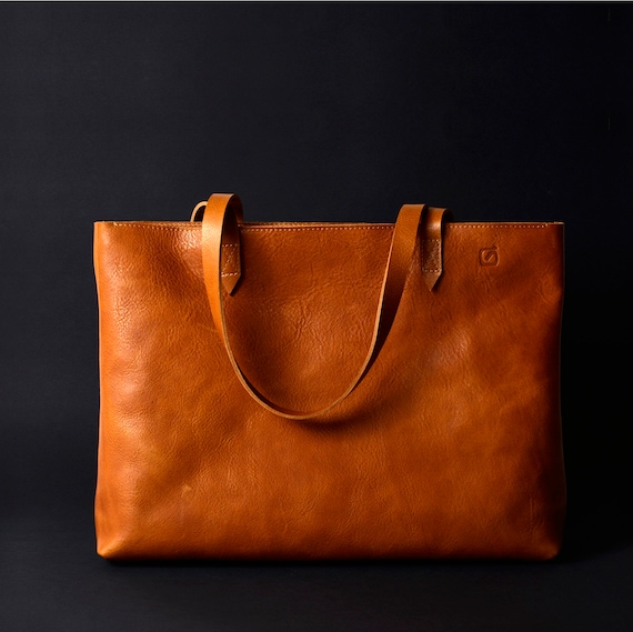 everyday leather tote