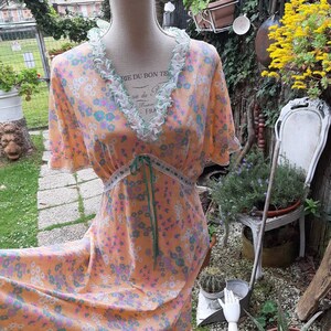 Vintage nightgown flowers wedding woman romantic woman nightgown wedding flowers orange pink green psychedelic 50s cheerful lingerie image 1