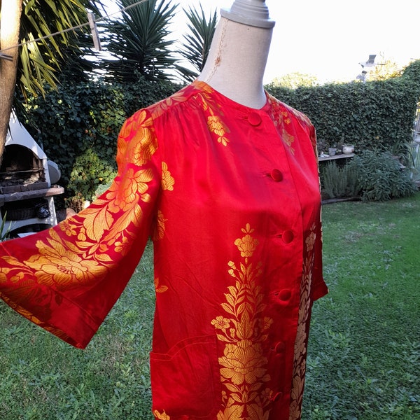 Red and gold vintage 70s kimono sensual dressing gown gorgeous in satin koi carp and Japanese flowers