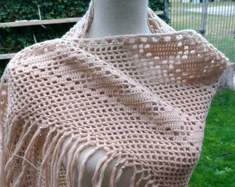 Scialle shabby chic vintage beige ecru' lana crochet uncinetto anni 70 baule della nonna sposa primavera wedding chic stola country chic