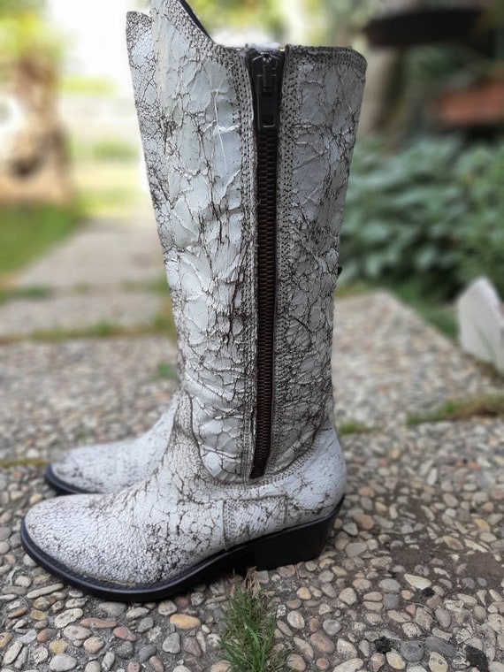Women's boots vintage white leather crust 80s styl