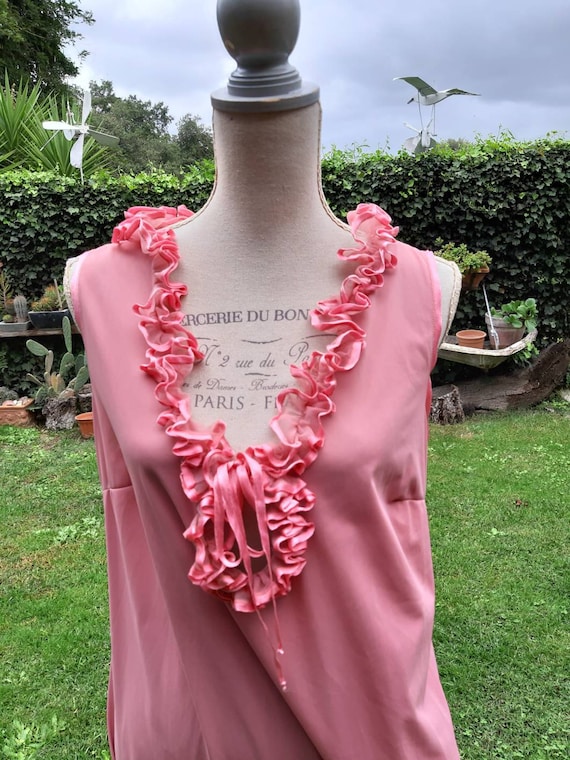 Nightgown shabby chic pink powder vintage 60s woma