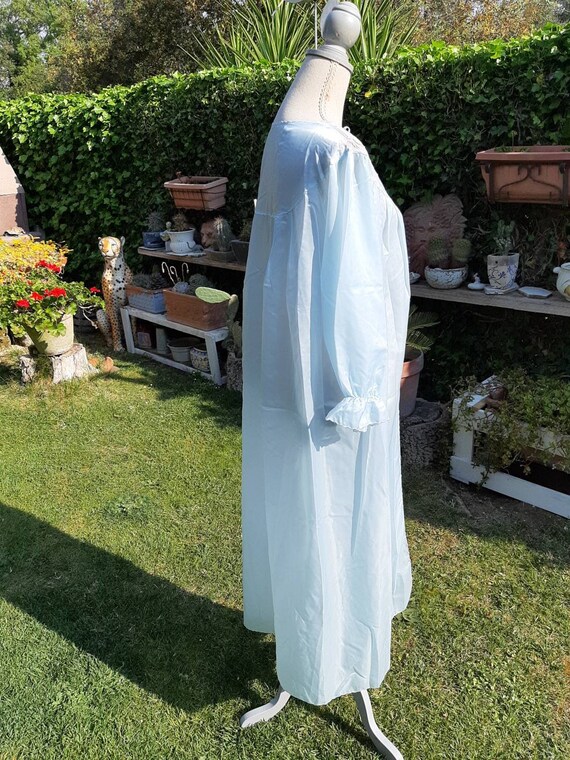 Light blue robe vintage shabby chic lace dressing… - image 9