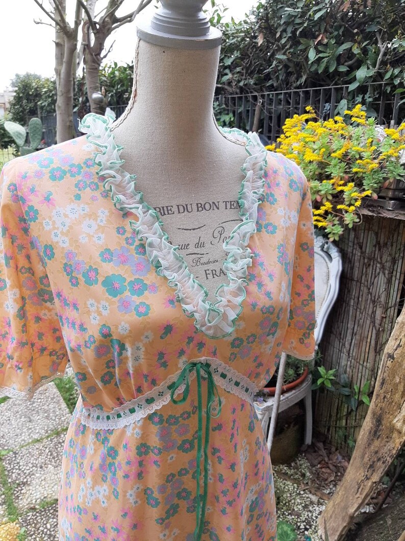 Vintage nightgown flowers wedding woman romantic woman nightgown wedding flowers orange pink green psychedelic 50s cheerful lingerie image 8