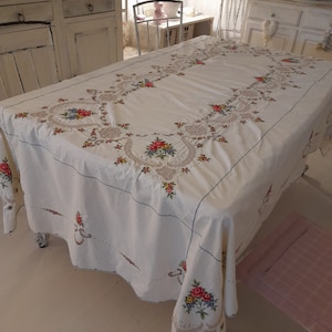 Antique tablecloth elegant large white tablecloth vintage 40s crochet embroidery beige perforated shabby chic style