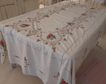 ヴィンテージ刺繍花柄テーブルトッパー – 85 x 85 cm – カットワーク