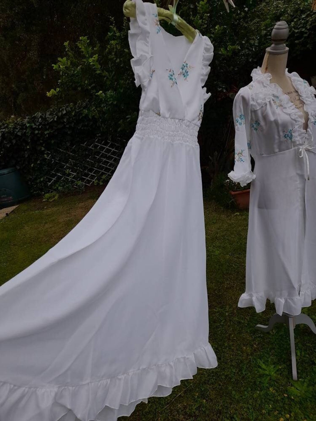 vintage-1960s-ruffle-peignoir-dressing-gown-and-nightgown-set-sensual