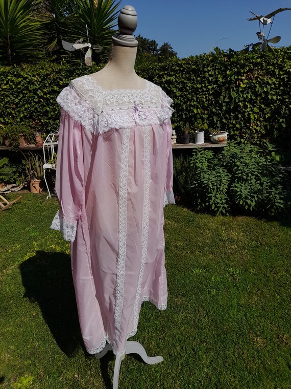 Vintage antique pink bride nightgown ruffle shabb… - image 6